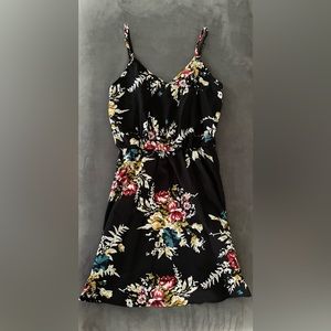 SHEIN floral dress. Size xs.